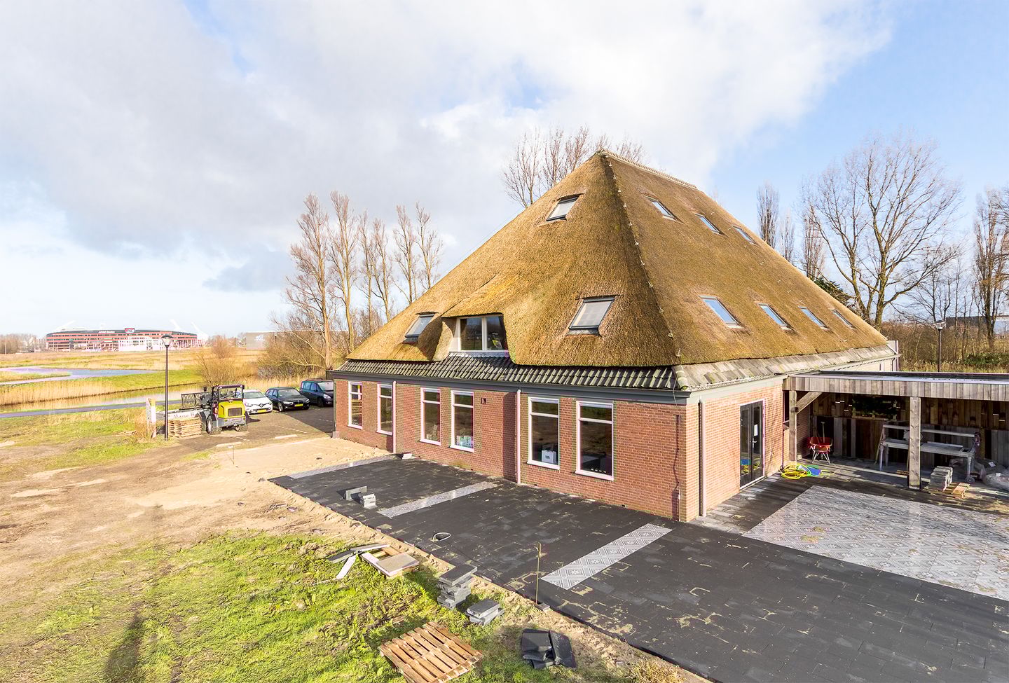 Bekijk foto 1 van Nijenburgerweg 7