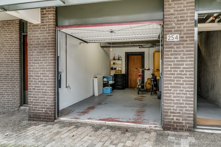 Photo 32 of Else Mauhslaan 141