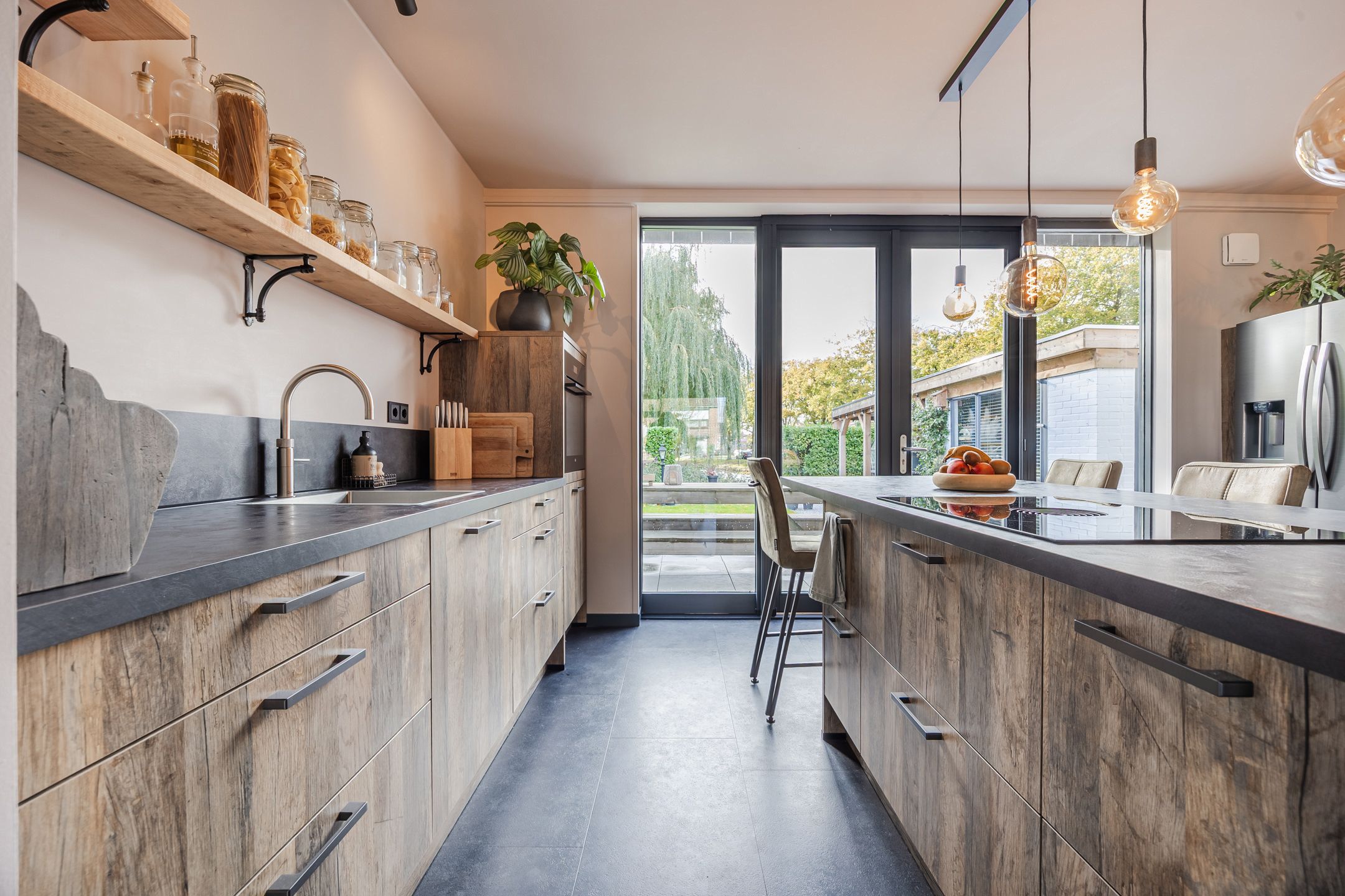 Foto 24 van Hazebrouckstraat 18