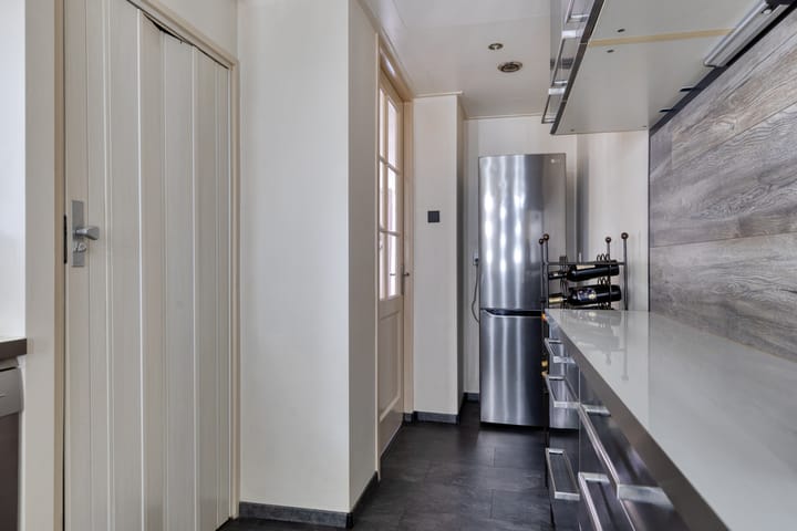 Photo 15 of George Martensstraat 23