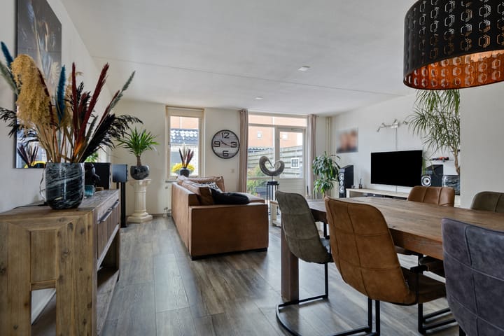 Photo 10 of George Martensstraat 23