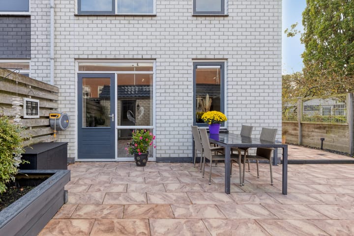 Photo 30 of George Martensstraat 23