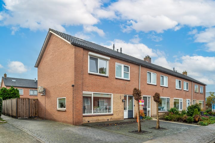 Foto 2 van Asterstraat 8