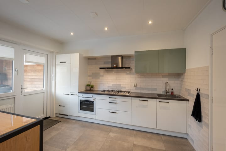 Foto 7 van Asterstraat 8