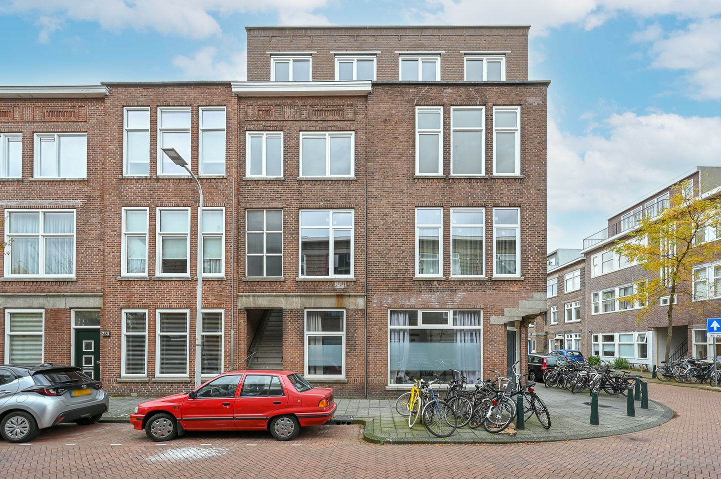 Photo 4 of Hendrik Zwaardecroonstraat 222