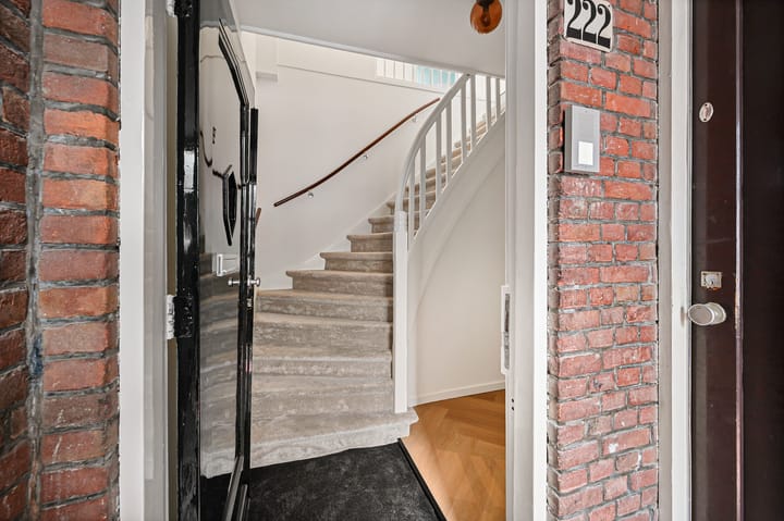 Photo 5 of Hendrik Zwaardecroonstraat 222