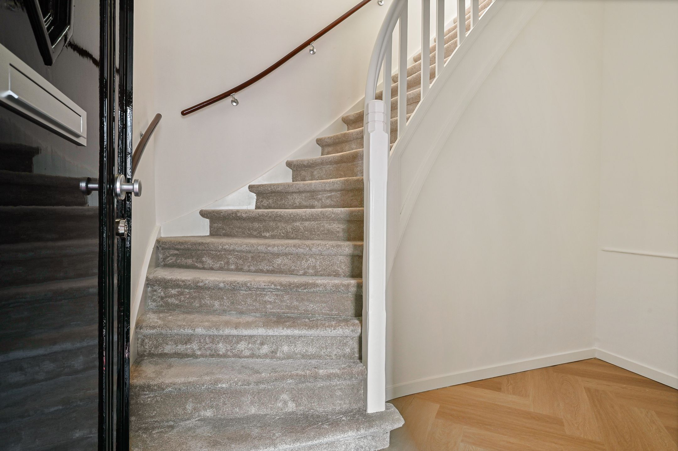 Photo 6 of Hendrik Zwaardecroonstraat 222