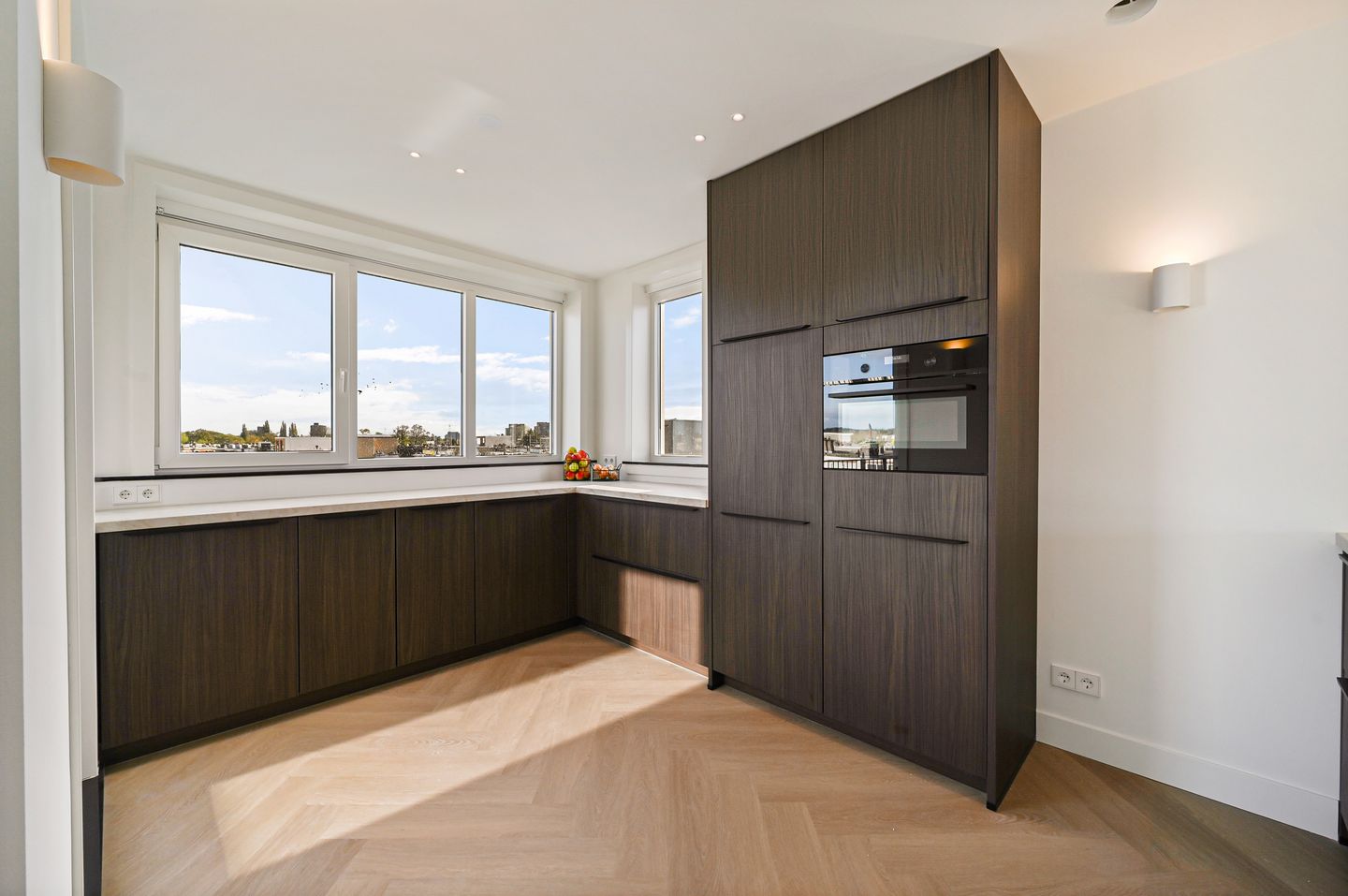 Photo 35 of Hendrik Zwaardecroonstraat 222