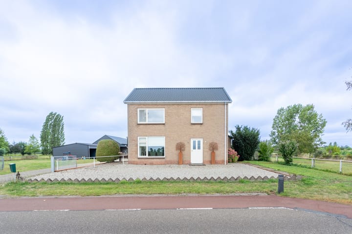 Photo 5 of Florastraat 27