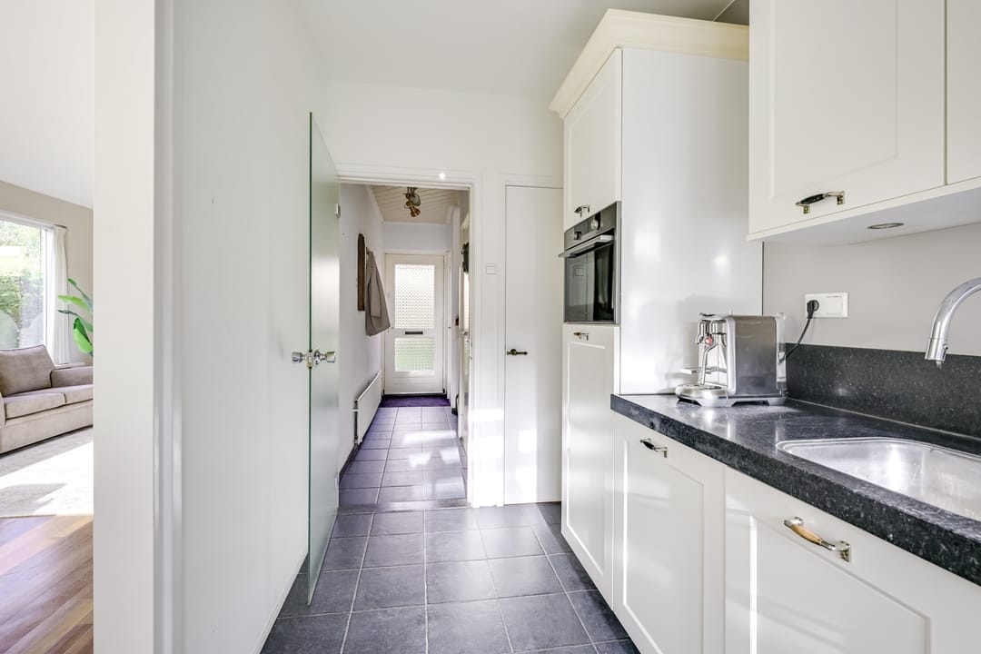 Photo 8 of Ambachtstraat 6