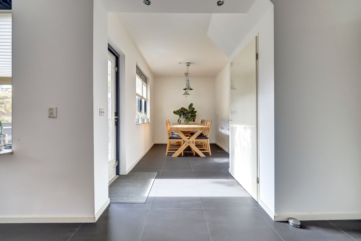 Foto 10 van Esdoornlaan 5