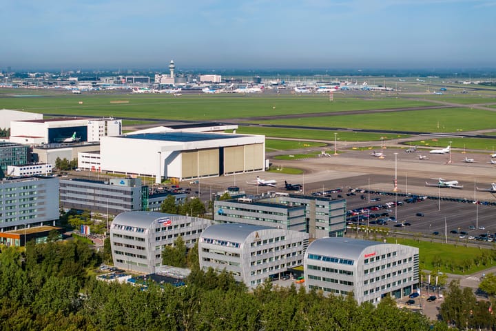 Stationsplein-ZW 961-1019, Schiphol