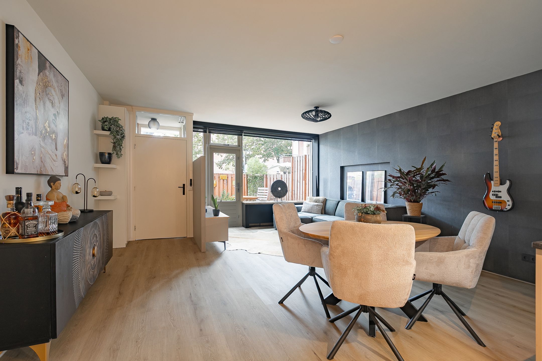 Foto 6 van Lakenweversplein 4