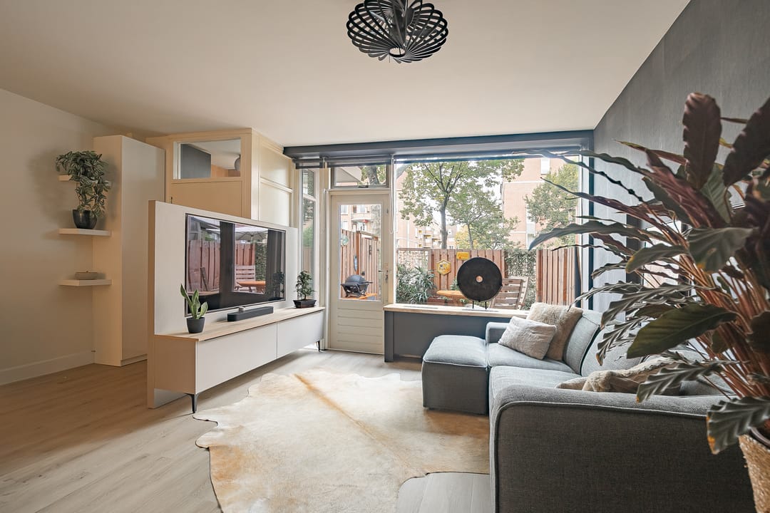 Foto 7 van Lakenweversplein 4