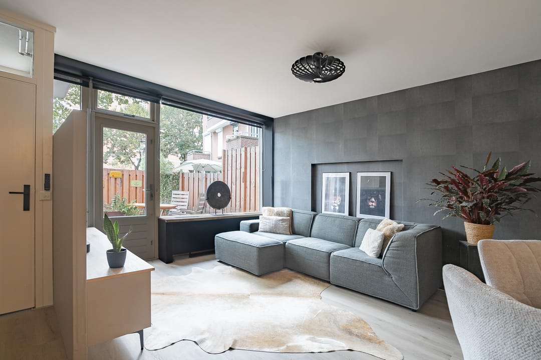 Foto 8 van Lakenweversplein 4