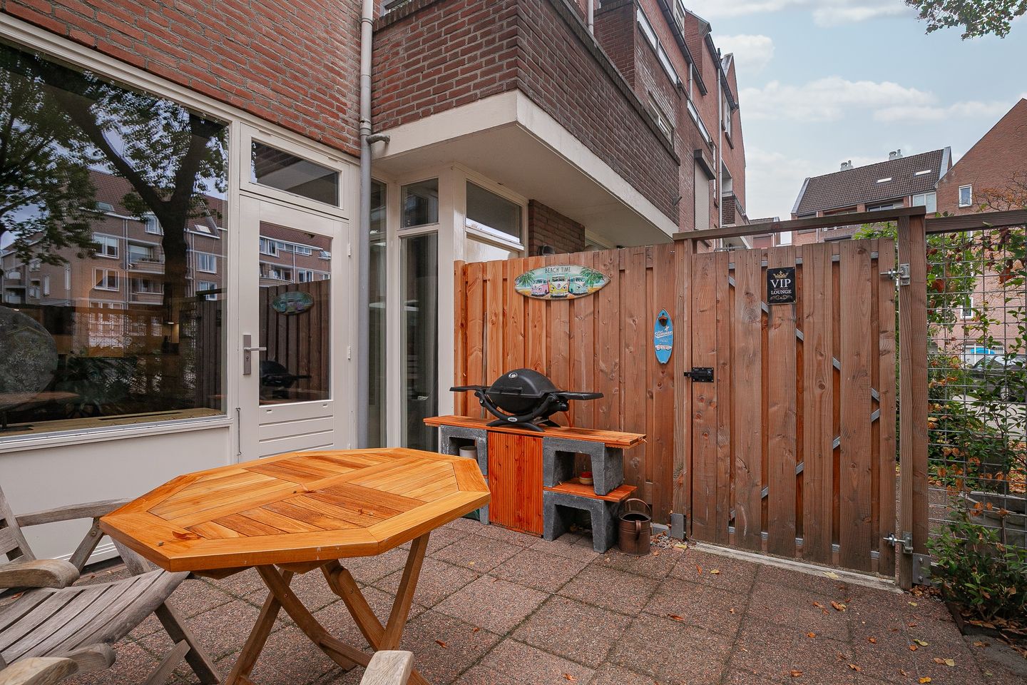 Foto 10 van Lakenweversplein 4