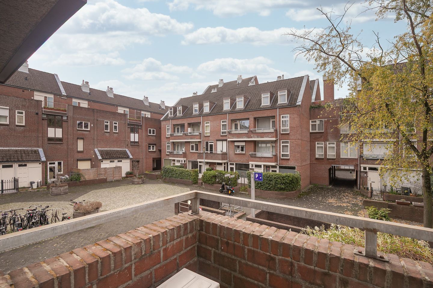 Foto 20 van Lakenweversplein 4