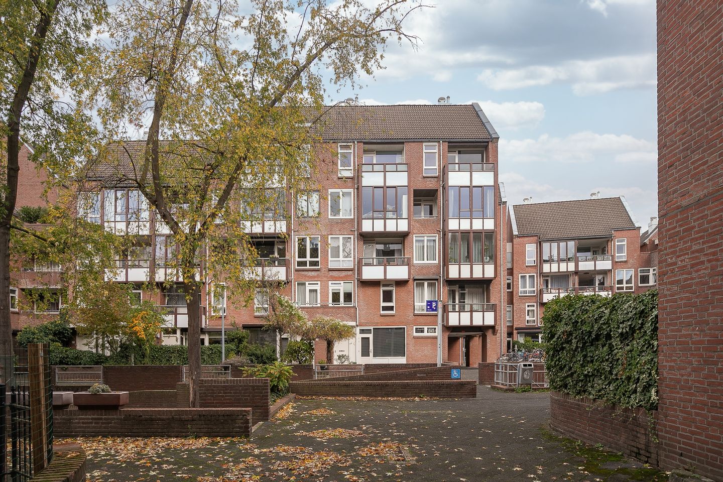 Foto 25 van Lakenweversplein 4