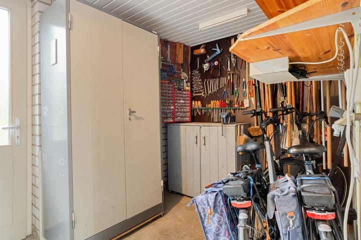 Photo 36 of Van Vlattenstraat 42