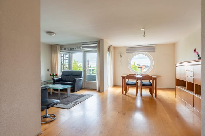 Photo 7 of Langgewenst 103