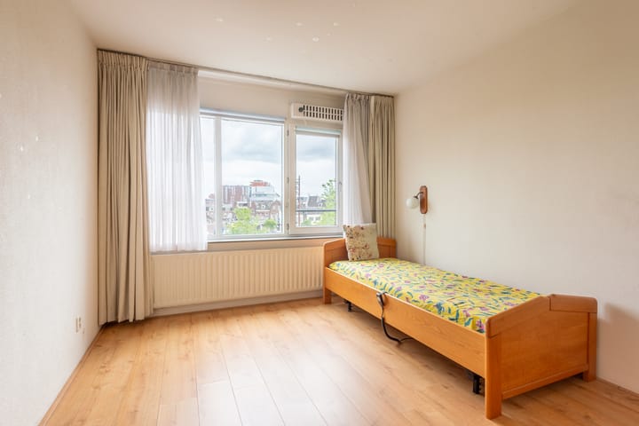 Photo 14 of Langgewenst 103