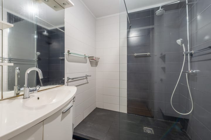 Photo 16 of Langgewenst 103