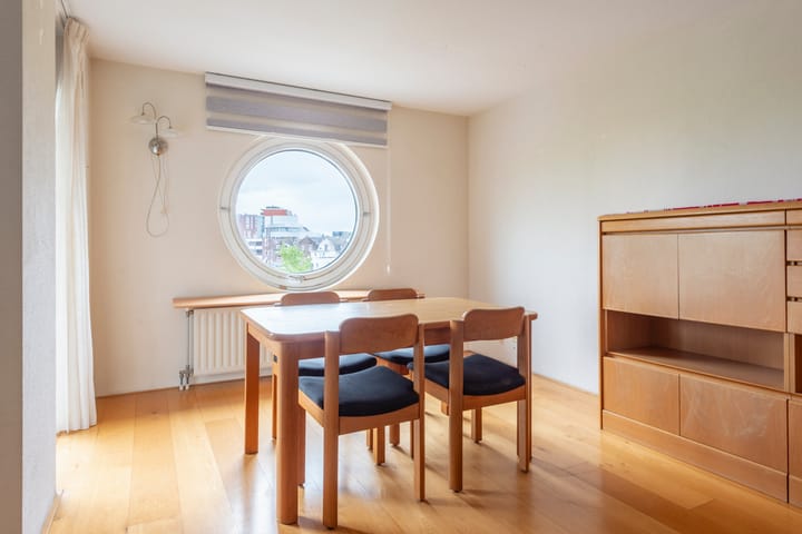 Photo 9 of Langgewenst 103