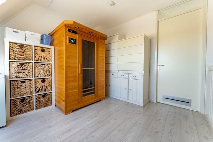 Photo 34 of De Ruyterstraat 76