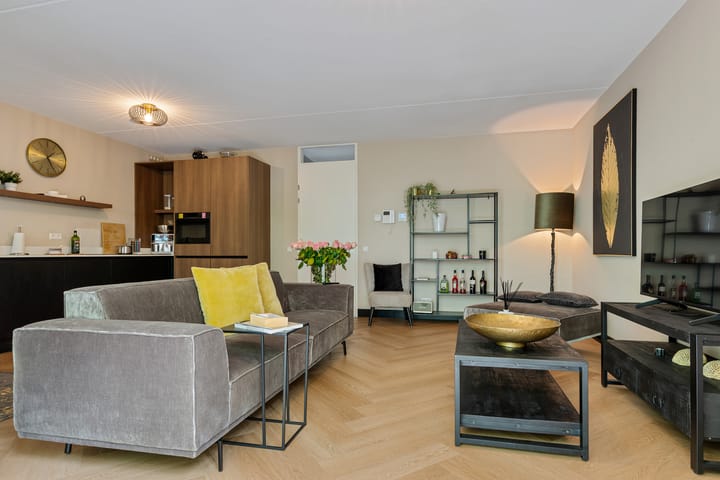 Foto 20 van Bernhardlaan 50