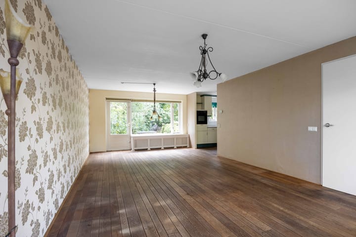 Foto 9 van Weegbree 17