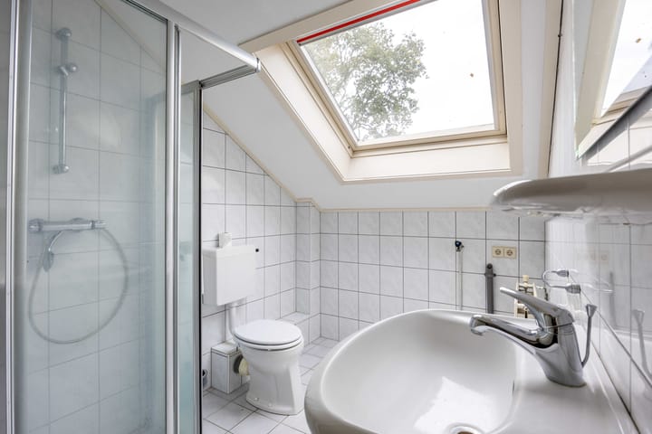 Foto 19 van Weegbree 17