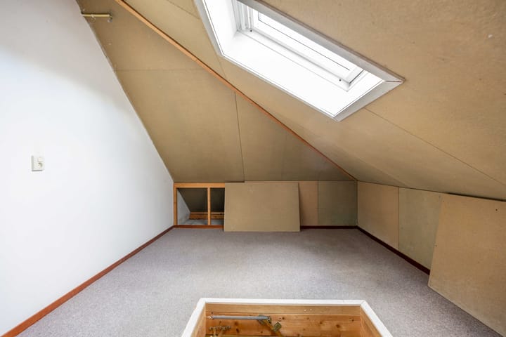 Foto 21 van Weegbree 17