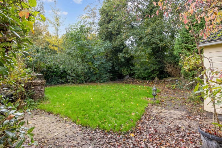 Foto 23 van Weegbree 17