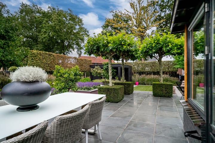 Foto 43 van Woerdstraat 13