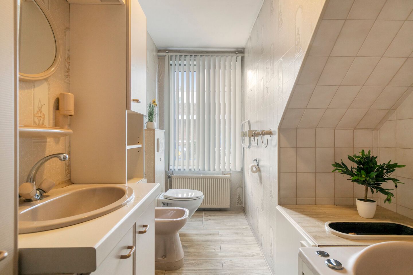 Photo 14 of Bunnikstraat 3