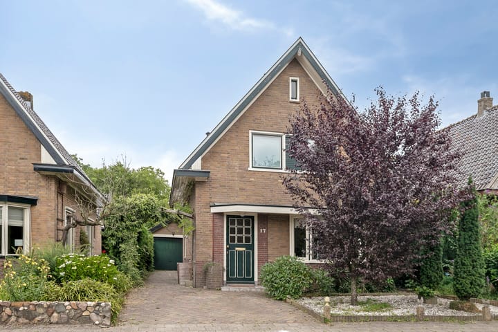 Photo 2 of Beatrixweg 17