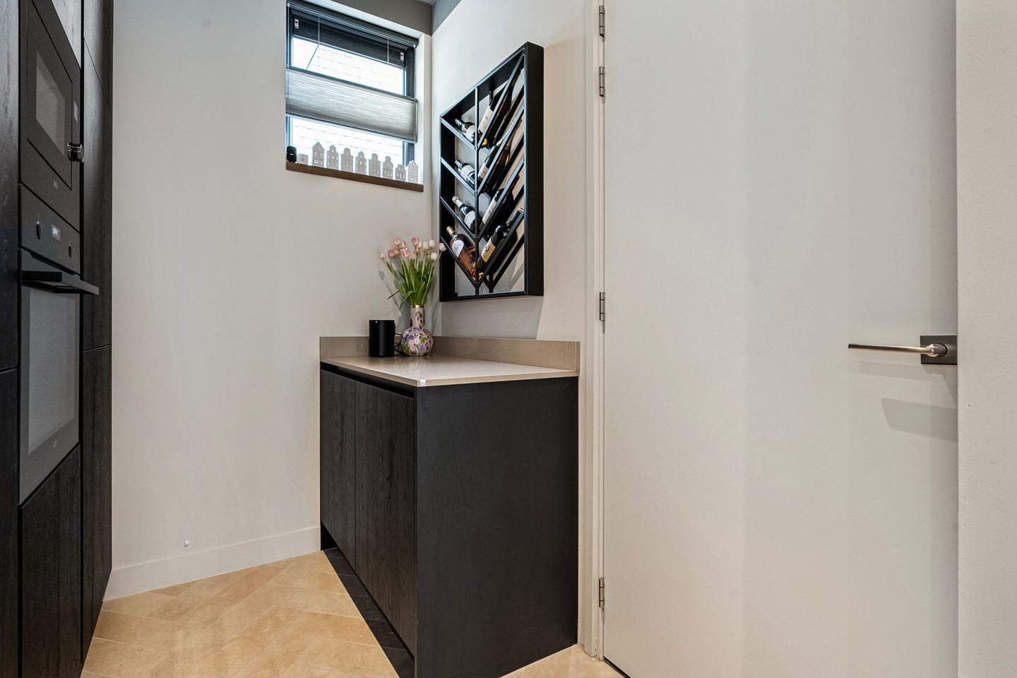 Photo 10 of Julianastraat 5