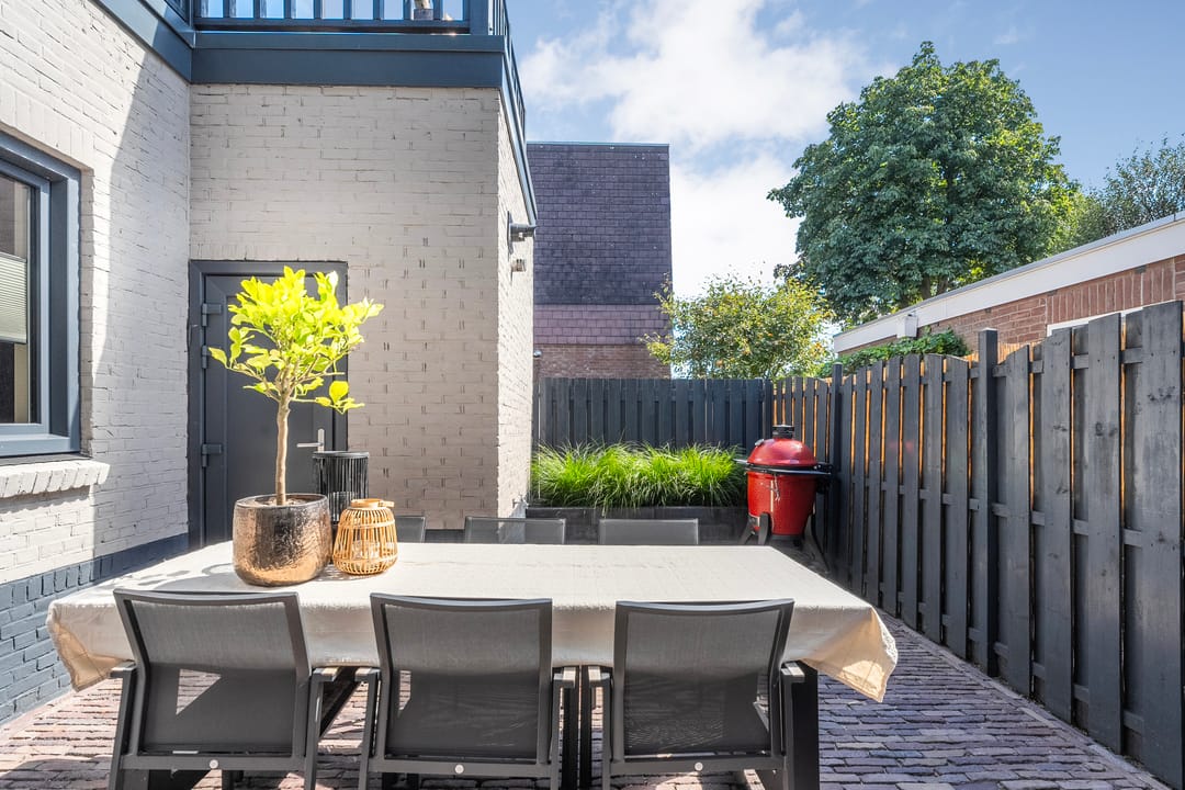 Photo 32 of Julianastraat 5