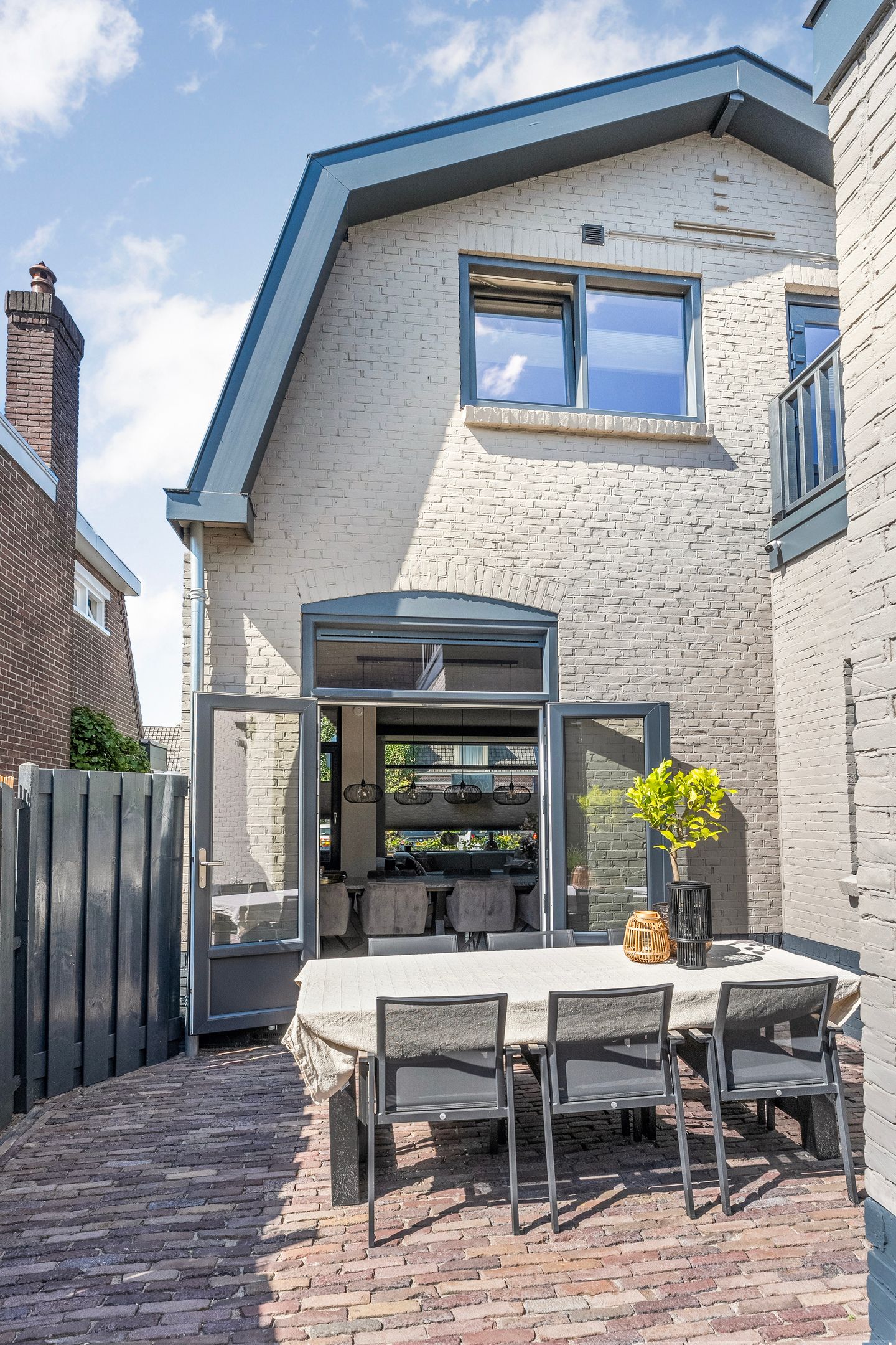 Photo 34 of Julianastraat 5