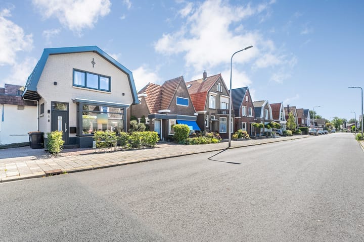 Photo 37 of Julianastraat 5