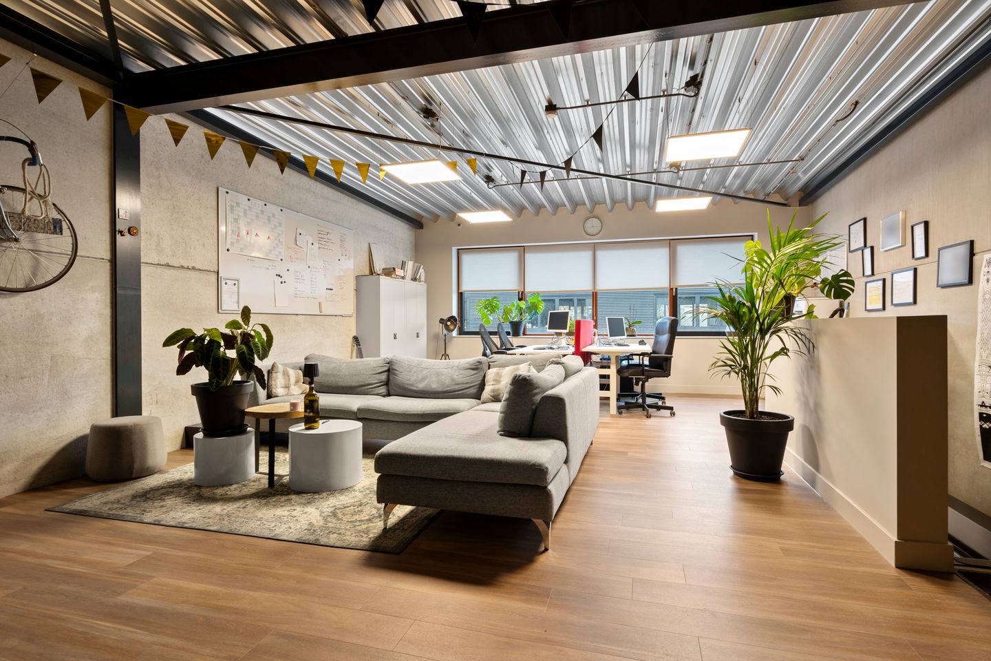 View photo 2 of Industrieweg Oost 9-f9