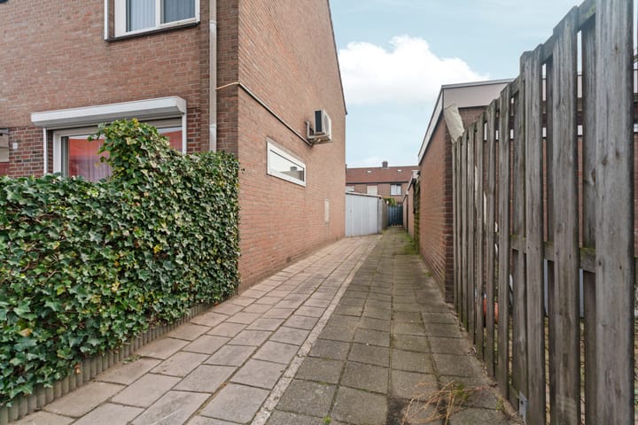 Foto 7 van Lijsterstraat 43