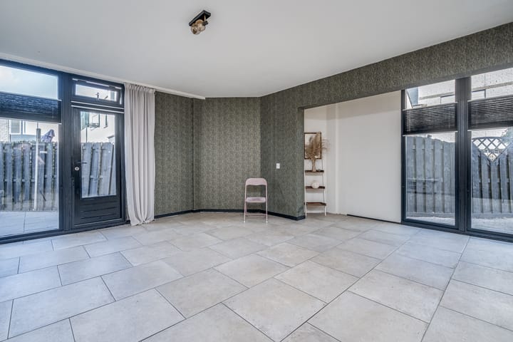 Photo 5 of Bijendans 32