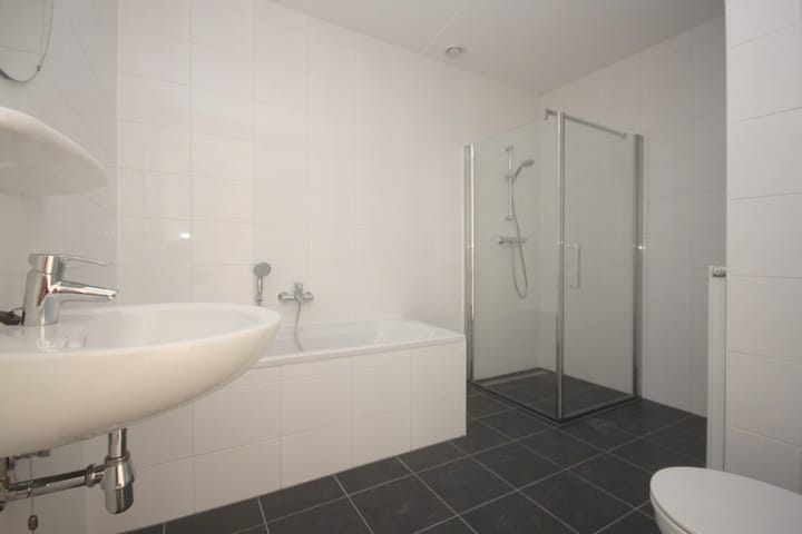 Foto 9 van Choorstraat 6-E