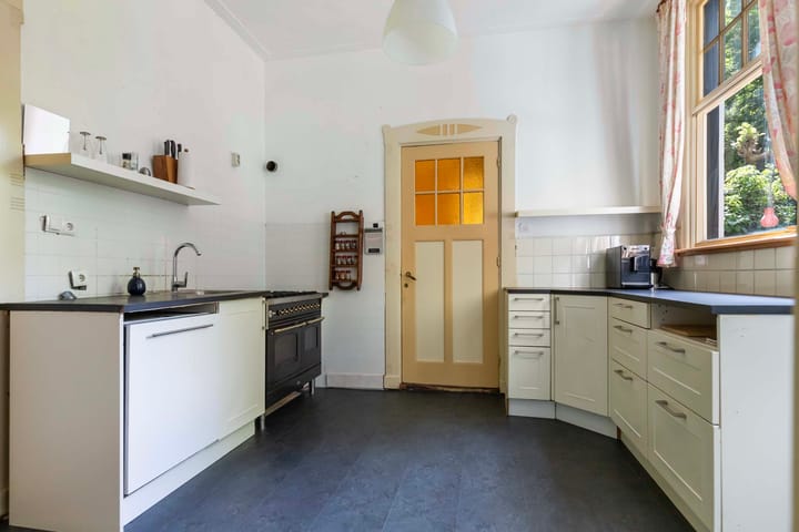 Photo 3 of Jachtlaan 10