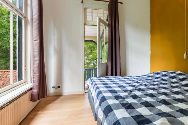 Photo 22 of Jachtlaan 10