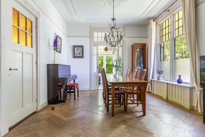 Photo 37 of Jachtlaan 10