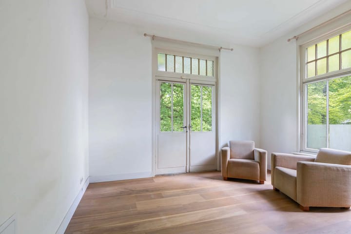 Photo 46 of Jachtlaan 10