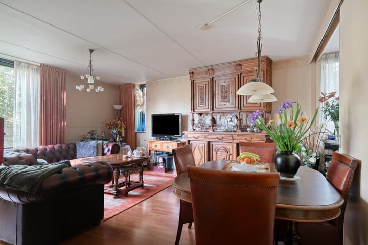 Foto 2 van Oetewalerstraat 97