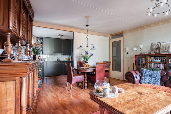 Foto 11 van Oetewalerstraat 97